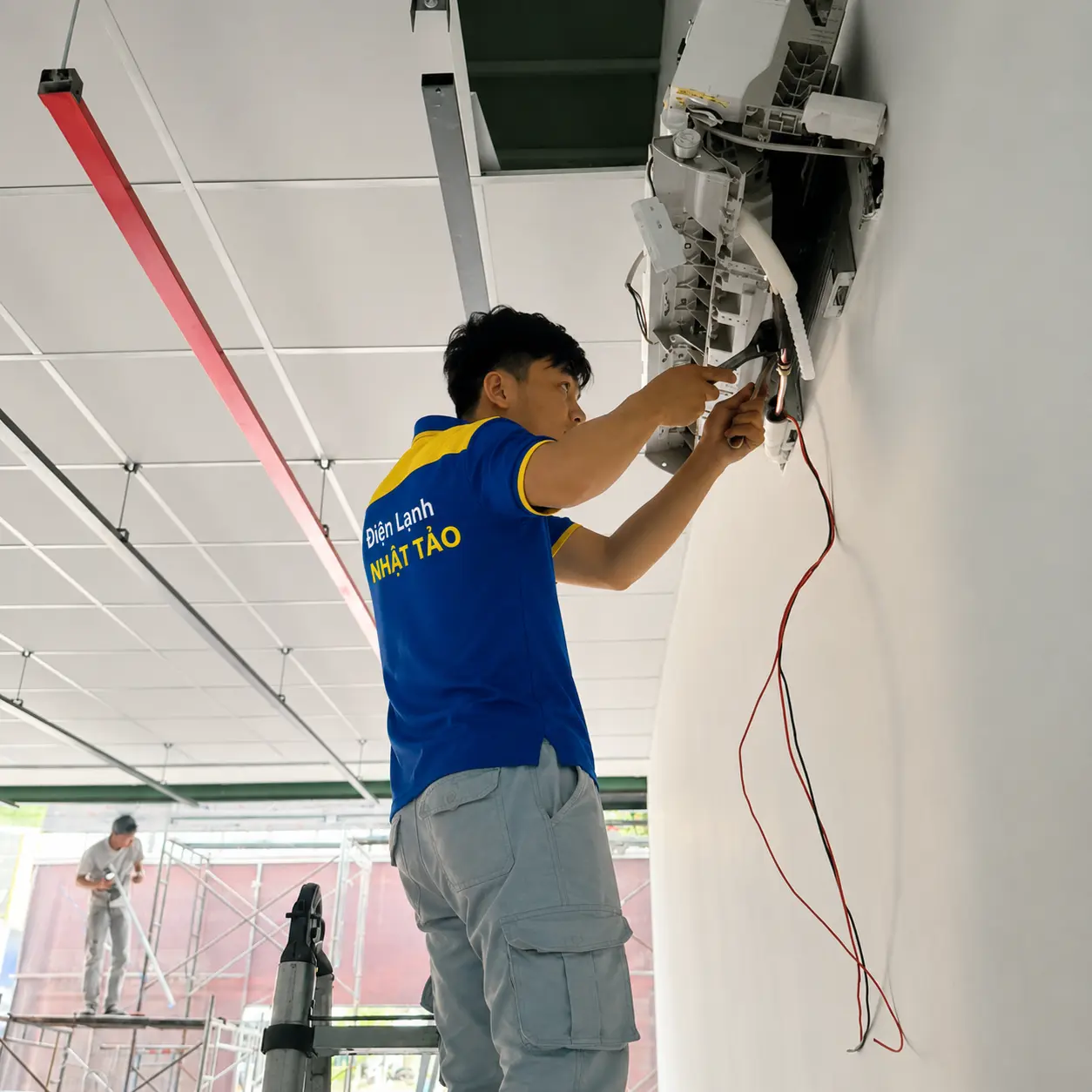 Tháo lắp máy lạnh